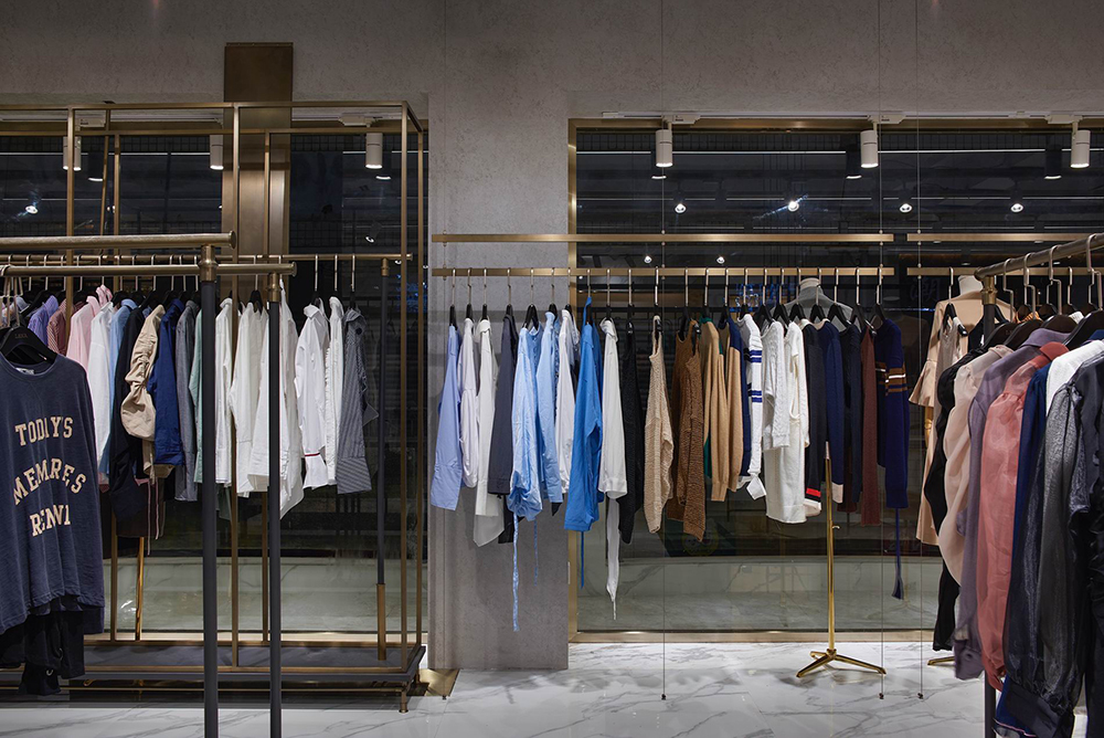 服装专卖店空间设计效果图,服装专卖店空间设计效果