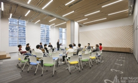 工业风办公室会议室设计图