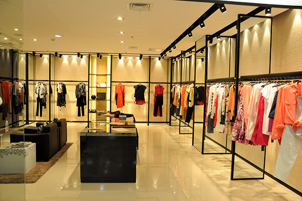 潮流服装店怎么装修 上海服装店装修