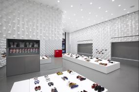 小门面鞋店装修设计图