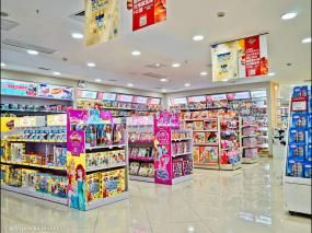 小型孕婴店展示架装修效果图片大全