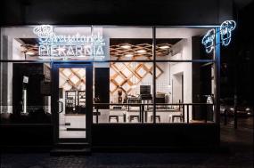 蛋糕店门面最新室内装修图片