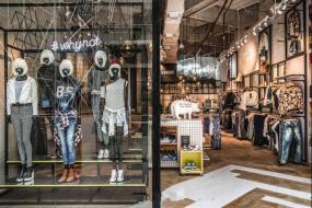 女装服装店衣架装修设计图片