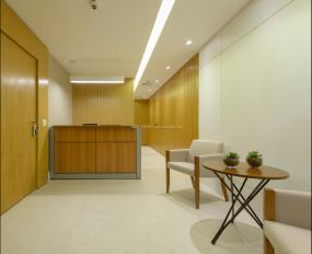 服装公司前台设计装饰图