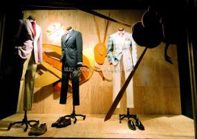 服装店橱窗设计装修效果图