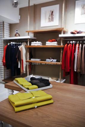 小型女装店装潢效果图片