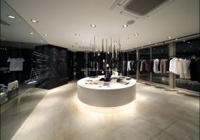中型女装店装修图片