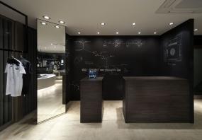 中型女装店装修实景图图片大全