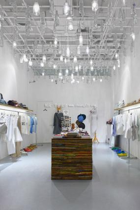 品牌女装店装修效果图