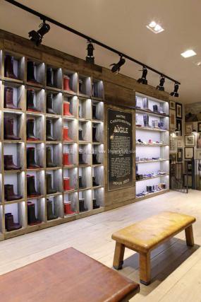 最新品牌男装店装饰实景图