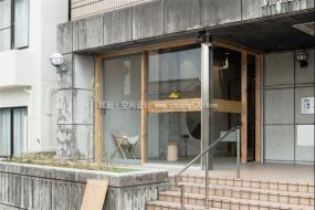 最新复古风格发廊装饰实景图