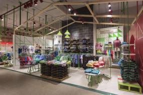 精品服装店装修实景图片