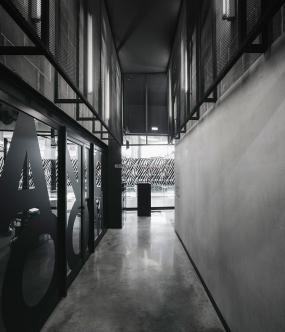 高端室内健身房装修效果图