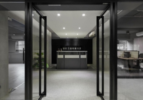 小型loft办公室装修