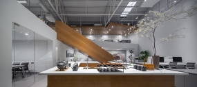 工业loft办公室设计图偏