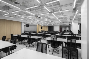 90后ceo办公室装修图