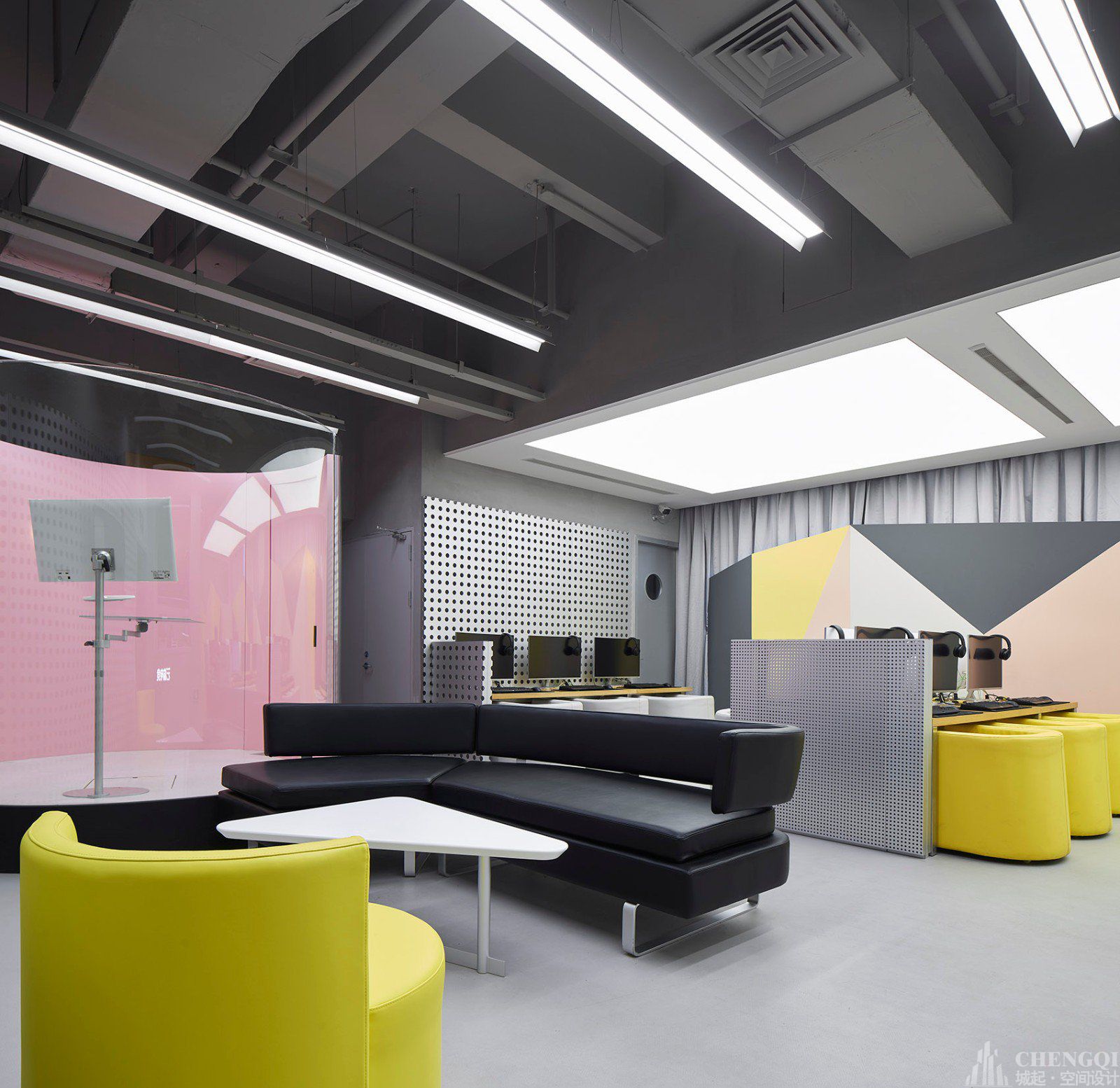 网咖装修设计效果图,网吧空间装饰图片