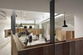 现代田园风格美发店装修效果图赏析