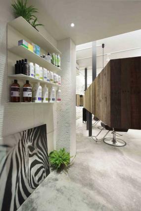现代田园风格美发店装修装潢效果图
