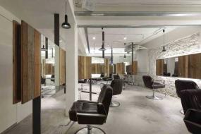 现代田园风格美发店装修效果图欣赏