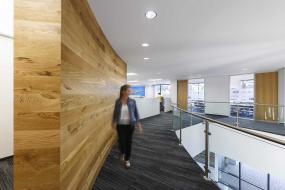 经典公司木质背景墙装修效果图片