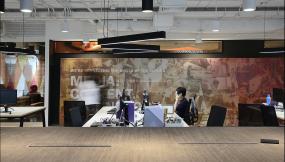 外国公司办公室室内装修设计效果图