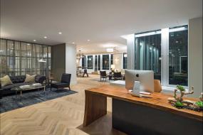 高端房地产公司办公室装修图片