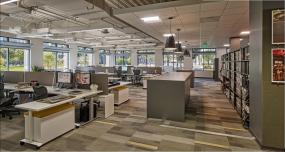 互联网公司办公室最新室内装修设计效果图片