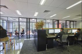 个性办公室最新室内装修设计效果图片