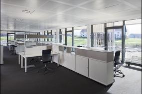 高端办公室室内装饰设计效果图片