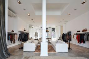 中型女装店设计装潢图片