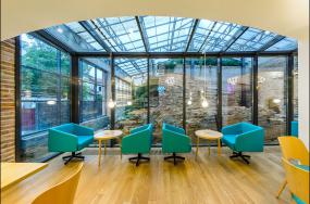 最新冰淇淋加盟店装饰设计图