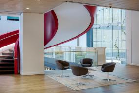 办公室复合木地板装修实景图片