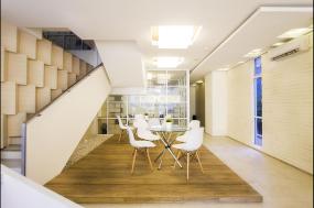 办公室强化复合木地板设计装潢图片