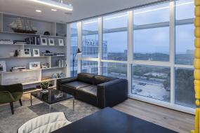 办公室环保强化木地板装潢设计效果图片