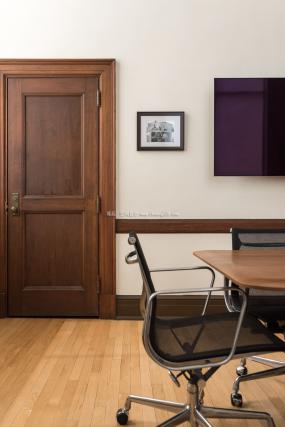 办公室瓷砖木地板设计效果图