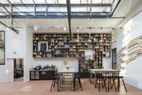 最新办公室瓷砖木地板设计装修图片