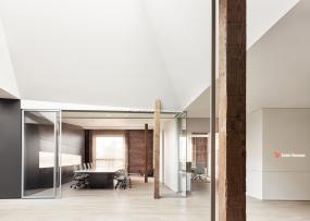 办公室环保强化木地板装修设计图片大全