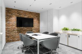 高端办公室绿色植物装修图片