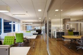 高档办公室pvc扣板吊顶装修图片