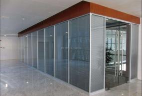 办公室屏风装修实景图片