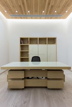 最新建筑公司办公室装饰实景图