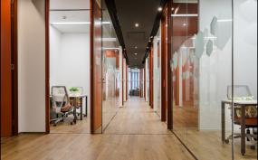 劳务公司办公室装修实景图片