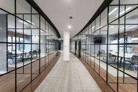 中介公司办公室装修高清效果图