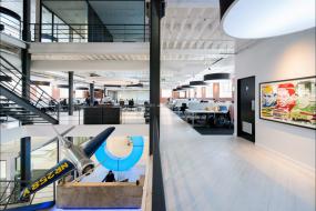 娱乐公司办公室装修高清图片