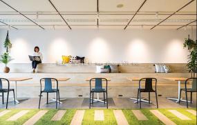 高档白色办公室装修图片