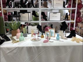 上海鞋店设计效果图