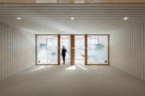 简易办公室装修实景图片