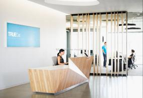 温馨办公室布置设计装饰效果图