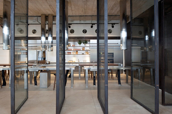 <a href=/pictrue/zt target=_blank class=infotextkey>展厅装修效果图</a>片